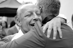 Hochzeitsfotografie in Kehl und der ganzen Ortenau. Booombox liefert Ihnen unvergessliche Fotos von den Vorbereitungen bis zur Trauung und der Hochzeitsfeier.